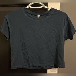 Lululemon cropped shirt